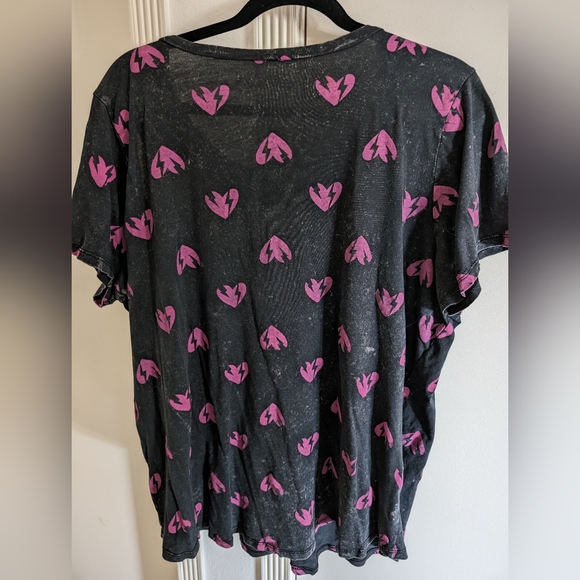 Lovesick Cut-Out Neck Distressed T-shirt - Picture 2 of 5